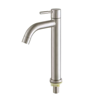 Robinet de lavabo à eau froide en acier inoxydable SUS304 à prix réduit, avec cartouche en plastique durable pour salle de bain