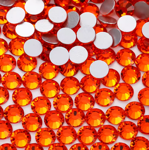 พลอยเทียมแก้วหลังแบนสีขาวไม่ใช้ความร้อนรูปทรงกลมไม่มีขนาดใหญ่ทั้งตัว - Product Image 1