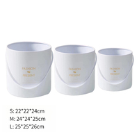 Boîte à fleurs en rose éternelle avec poignée, logo personnalisé, boîte cadeau rigide, matériaux recyclés, dorure à chaud, vente en gros