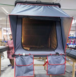 <span class=keywords><strong>Tente</strong></span> <span class=keywords><strong>de</strong></span> <span class=keywords><strong>toit</strong></span> triangulaire <span class=keywords><strong>Outback</strong></span> Tourer en aluminium pour 4 personnes pour Jeep Wrangler Waterproof Hard Shell Pop-Up avec échelle Accessoire - Product Image 2