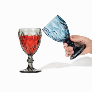 <span class=keywords><strong>Verre</strong></span> de secours en forme de diamant de luxe 240ml 330ml <span class=keywords><strong>verre</strong></span> à vin rouge jus de ménage <span class=keywords><strong>verre</strong></span> à pied haut - Product Image 5