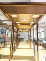 Cloison en verre de luxe avec éclairage LED pour bijouterie et centre commercial, division d'espace transparente