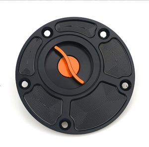 Accesorios para motocicleta: Puños <span class=keywords><strong>de</strong></span> aleación <span class=keywords><strong>de</strong></span> aluminio, extremos <span class=keywords><strong>de</strong></span> manillar, palancas, protectores <span class=keywords><strong>de</strong></span> mano, abrazaderas, tapas <span class=keywords><strong>de</strong></span> combustible, estriberas traseras. - Product Image 6