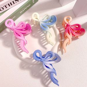 คลิปหนีบ<span class=keywords><strong>ผม</strong></span>แบบริบบิ้นไล่ระดับสีสำหรับผู้หญิงอุปกรณ์ตกแต่ง<span class=keywords><strong>ผม</strong></span>แฟชั่นแบบหยัก - Product Image 1