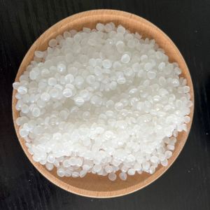 Le fabricant fournit des granulés vierges en polyéthylène haute densité (HDPE) F00952/FJ00952 avec un stock suffisant. - Product Image 1