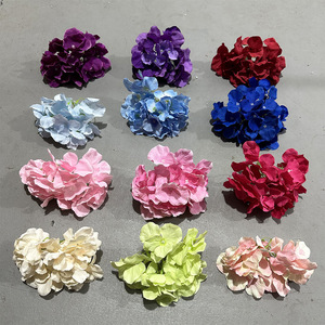 Tocado de hortensias Yixuan, 27 piezas de flores artificiales de seda, accesorio para el cabello para bodas, decoración del hogar, accesorio para fotografía. - Product Image 2