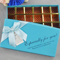 Caja de Regalo Rígida para Chocolates con Tapa y Base de Satén, Caja de Papel Ecológica Multicolor con Ranuras Divisorias Doradas para Empacar Dulces Navideños