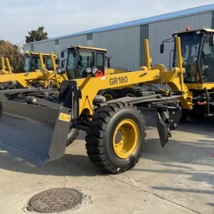 Motoniveladora 180hp Máquinas de construcción de carreteras GR1803 Motoniveladora de transmisión Motoniveladora de alta eficiencia para mantenimiento de carreteras - Product Image 3