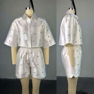 I-0608 Nueva Llegada Camisa de Manga Larga con Solapa, Traje Casual de Color Liso con Pantalones Cortos de Pierna Ancha, Top Casual de Color Liso y Pantalones Cortos de Pierna Ancha - Product Image 3