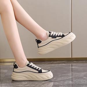 Zapatillas casuales de mujer con punta redonda y cordones, estilo 'Feet Small Explosions', para otoño 2024, versátiles, para estudiantes - Product Image 5