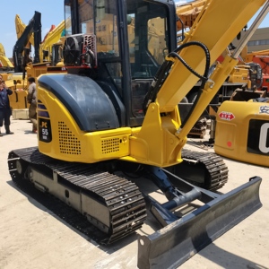 Mini-excavatrice sur chenilles Komatsu PC55MR d'occasion, 5,2 tonnes, rotation zéro, d'origine japonaise, à vendre - Product Image 6