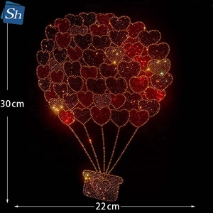 Motivo Floreale Brillante Termoadesivo, Elegante Patch con Diamanti per T-Shirt alla Moda, Spedizione Rapida dal Fornitore - Product Image 2