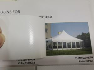 Matériau de bâche en PVC <span class=keywords><strong>enduit</strong></span> de vinyle 650 g/m², <span class=keywords><strong>tissu</strong></span> de tente imperméable 1000D en blanc - Product Image 4