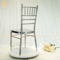 Chaise d'occasion chromée argentée en promotion – Chaise de mariage en gros