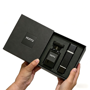 Boîte à parfum de luxe à fermeture magnétique, noire, rigide, avec logo personnalisé, emballage de parfum haut de gamme pour flacon de 50 ml, vente en gros OEM - Product Image 1