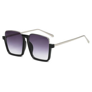 <span class=keywords><strong>Gafas</strong></span> <span class=keywords><strong>de</strong></span> <span class=keywords><strong>Sol</strong></span> Unisex con Marco Cuadrado Sin Montura, Lentes Degradadas Ligeras <span class=keywords><strong>de</strong></span> Acetato, Logotipo Personalizado, Tendencia 2026, Diseño <span class=keywords><strong>de</strong></span> Lujo, Polarizadas - Product Image 2