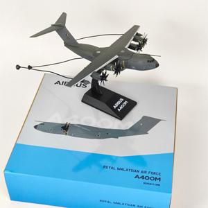 Modèle d'<span class=keywords><strong>avion</strong></span> <span class=keywords><strong>de</strong></span> <span class=keywords><strong>transport</strong></span> A-400M <span class=keywords><strong>de</strong></span> <span class=keywords><strong>l</strong></span>'<span class=keywords><strong>armée</strong></span> <span class=keywords><strong>de</strong></span> <span class=keywords><strong>l</strong></span>'<span class=keywords><strong>air</strong></span> malaisienne à <span class=keywords><strong>l</strong></span>'échelle 1:200, affichage statique, pour collection <span class=keywords><strong>de</strong></span> bureau - Product Image 1