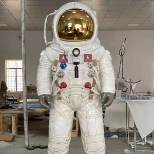 Escultura de Astronauta Realista de Tamaño Natural |   Traje Espacial A7L con Visera Dorada y Base <span class=keywords><strong>Lunar</strong></span> |   Instalación de Arte en FRP para Decoración de Centros Comerciales y Museos - Product Image 1