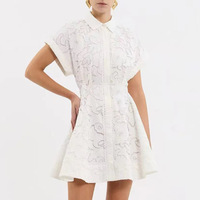 Robe maxi décontractée en dentelle de couleur unie élégante de style français pour femmes, nouvelle collection 2025, col rabattu, coupe régulière, jupe trapèze, 100% biologique