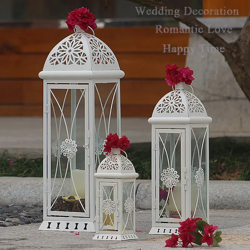 Lanterne de candélabre de mariage en fer blanc européen quantité minimale de commande bas pour la décoration intérieure et extérieure de l'hôtel de la maison lanterne de bougeoirs en métal