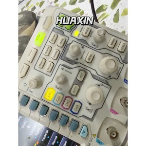 Osciloscopio digital compacto RIGOL DS1054Z de 50MHz de ancho de banda y 4 canales con pantalla TFT de 7 pulgadas hx1 - Product Image 3