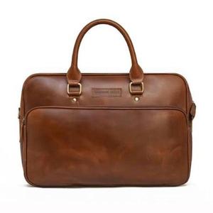 Élégant sacoche de voyage en cuir pour ordinateur portable avec bandoulière, compartiment de protection dédié, poignées robustes et finition raffinée - Product Image 5