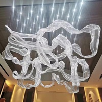 Lustre moderne en forme de grand ruban de soie pour salon, hall d'hôtel, salle de banquet, projet personnalisé