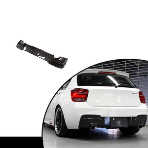 Diffusore Posteriore in Fibra di Carbonio per BMW <span class=keywords><strong>F20</strong></span> <span class=keywords><strong>M</strong></span> dal 2012 in Poi - Product Image 1