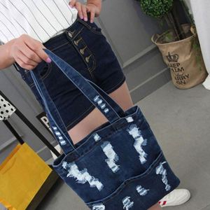 Sac à bandoulière en jean imperméable en polyester, grande capacité, fermeture éclair, design spécial, sac fourre-tout en jean pour femme - Product Image 5