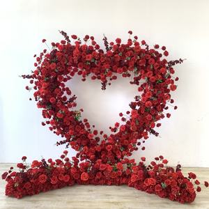 Arco di Fiori Artificiali a Forma di Cuore Personalizzato per Decorazioni di Matrimoni - Product Image 3