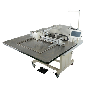 Machine à coudre informatisée Dahao System 6040G pour la fabrication de chaussures, de capuchons et de sièges de voiture - Product Image 1