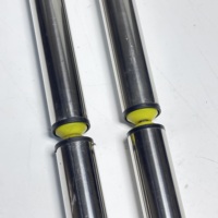 Ligne de convoyeur à rouleaux en acier inoxydable pour le transport de rouleaux non motorisés galvanisés avec composants de roulement à billes