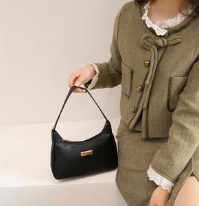 2025 nouvelle mode luxe femmes en <span class=keywords><strong>cuir</strong></span> <span class=keywords><strong>sac</strong></span> à main concepteur messager <span class=keywords><strong>sac</strong></span> à main sangle unique fermeture à glissière PU bonbons peau douce - Product Image 5