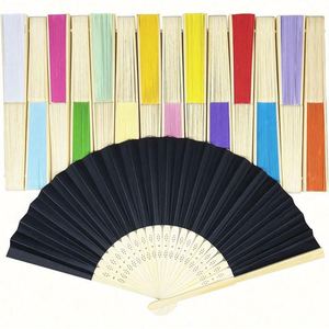 Éventails pliants personnalisés en bambou de 33 cm, sculptés style art populaire, pour mariages, vente en gros, cadeaux d'affaires pour femmes, pour fêtes - Product Image 5