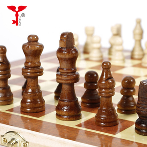 <span class=keywords><strong>Scacchi</strong></span> internazionali pieghevoli in legno gioco divertente <span class=keywords><strong>collezione</strong></span> di <span class=keywords><strong>scacchi</strong></span> set di <span class=keywords><strong>scacchi</strong></span> <span class=keywords><strong>da</strong></span> tavolo portatili - Product Image 2