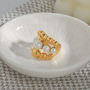 MW Anillo de estilo europeo y americano para mujer Acero inoxidable chapado en oro de 18 quilates, diseño de círculo geométrico de tres capas con incrustaciones de perlas - Product Image 2