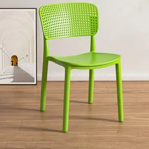 高品质塑料椅批发可叠放椅现代塑料餐椅，用于厨房和花园客厅