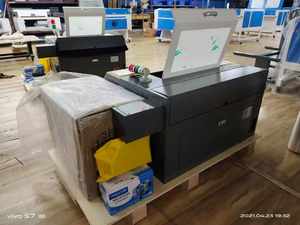 Redsail Nuevo Grabador y Cortador Láser de CO2 de 500*300mm, 50W 60W, de Bajo Costo y Alto Rendimiento para Pequeñas Empresas con Certificación CE - Product Image 3