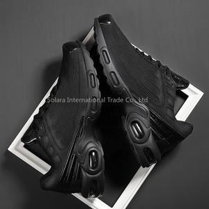 รองเท้าวิ่ง Tn Plus น้ำหนักเบา ระบายอากาศได้ดี ด้วยวัสดุตาข่ายด้านบน พื้นรองเท้ากลางและพื้นรองเท้าด้านนอกทำจากยาง สำหรับทุกเพศ คุณภาพสูง ดีไซน์เนอร์ ออกแบบมาเพื่อการฝึกซ้อม - Product Image 4