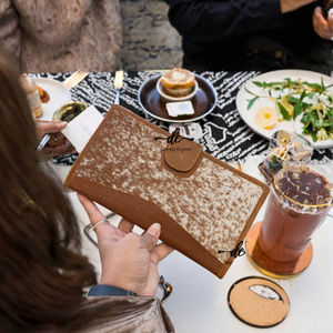 Haute Qualité Vintage PU Cuir Brésil Drapeau Emblème National Femmes Poignet Zip Sacs À Main Personnalisé Individualité Multifonction Hiver - Product Image 3