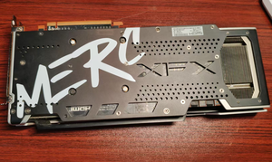 Para XFX Speedster MERC 319 Radeon 6800 16GB GDDR6 GPU de Alto Rendimiento con Gráficos Avanzados de IA para Juegos y Aplicaciones de Escritorio - Product Image 2