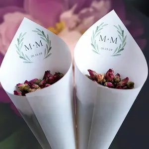 Conos de confeti de papel blanco personalizados al por mayor nombres personalizados <span class=keywords><strong>fechas</strong></span> para bodas despedida de soltera fiestas de graduación Acción de Gracias - Product Image 1