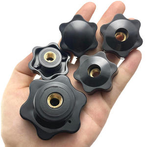 Perilla de plástico enrollada a mano para ajustar la cabeza de la tuerca con relieve redondo para M4-M8 - Product Image 6