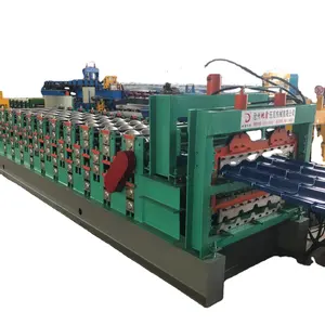 Fabrication de panneaux de toit hydrauliques machine de formage de rouleaux à trois couches machines de fabrication de carreaux fabriquées en Chine