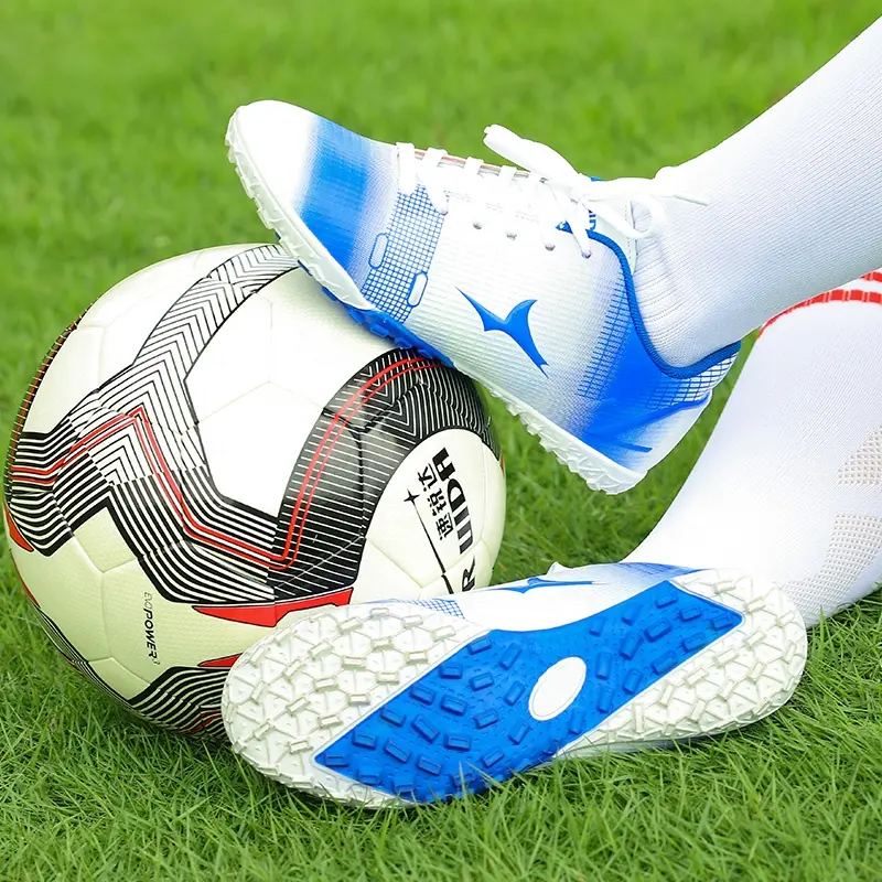 Nieuw Design Hoge Kwaliteit Slijtvaste Voetbalschoenen Comfortabele Anti Slip Voetbalschoenen