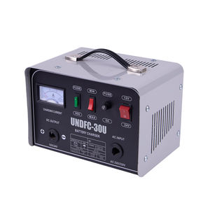 Vente chaude Smart Car Battery Charging Engine Jump Starer Affichage numérique 12 à 24 volts Auto Power Bank <span class=keywords><strong>Chargeur</strong></span> <span class=keywords><strong>Booster</strong></span> - Product Image 2