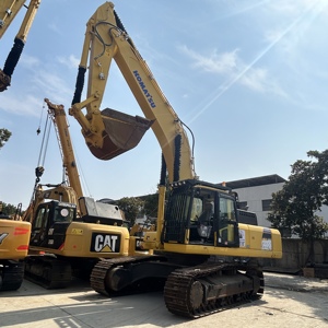Excavadora de cadenas pesada Komatsu PC400-8 usada original de Japón, 40 toneladas, para minería e infraestructura vial, en venta - Product Image 3