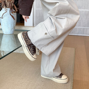 Zapatos de Mujer Estilo Preppy Personalizables 2026, Estampado de Leopardo, Punta Redonda Vintage, Plataforma con Cordones, Calzado Casual de Moda - Product Image 1