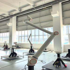 Bras de robot de soudage laser avec balayage haute vitesse et suivi automatique des coutures pour la fabrication de récipients sous pression en métal - Product Image 1