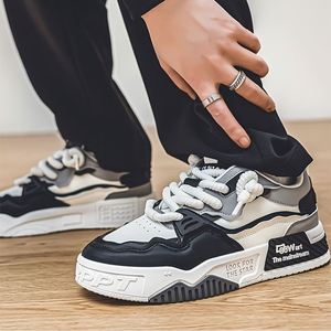 Zapatos de Skate de Cuero Modernos para Hombre, Zapatillas Deportivas Casuales Vintage Cómodas con Plataforma - Product Image 1